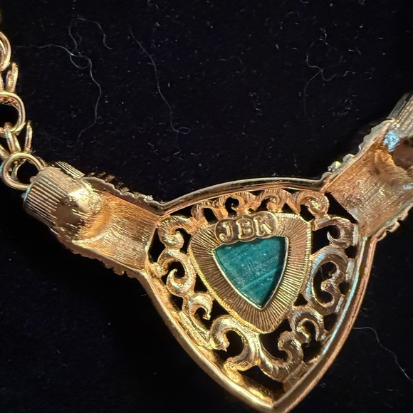 Vintage JBK Camrose & Kross Gold-Tone Necklace w/ Green Stone – 1990s - Picture 3 of 3